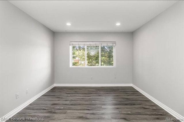 1113 N Old Woodward Avenue 46, Birmingham, MI 48009