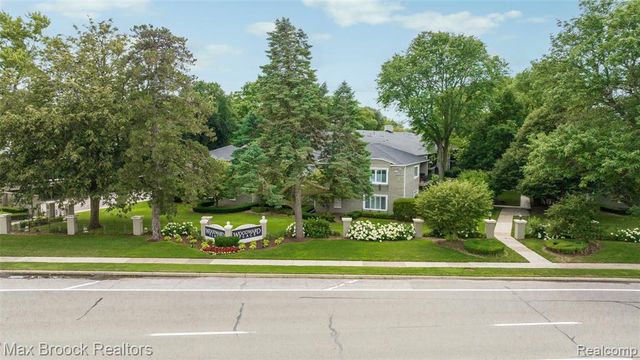 1113 N Old Woodward Avenue 46, Birmingham, MI 48009