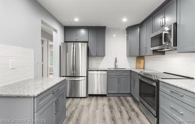 1113 N Old Woodward Avenue 46, Birmingham, MI 48009