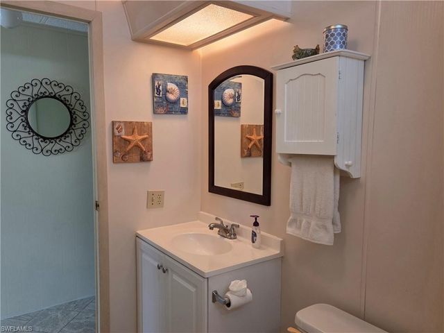 561 Winning WAY, North Fort Myers, FL 33917