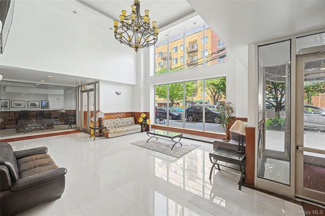 14118 Cherry Avenue 2C, Flushing, NY 11355