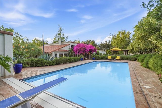 2396 Glacier, Santa Maria, CA 93455
