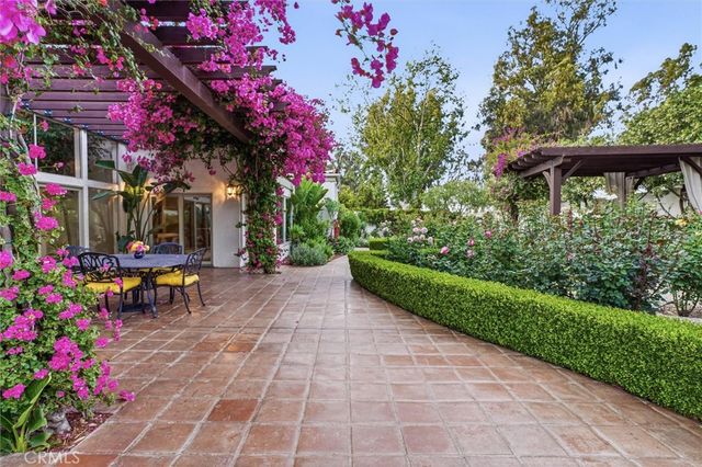 2396 Glacier, Santa Maria, CA 93455