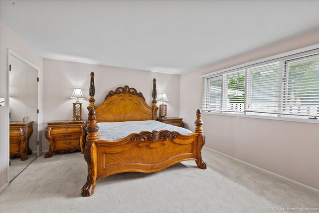 9213 S 83rd Court, Hickory Hills, IL 60457