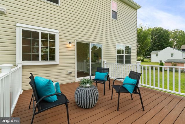 14 S LOCUST ST, Round Hill, VA 20141