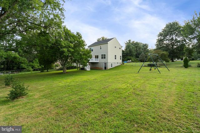14 S LOCUST ST, Round Hill, VA 20141
