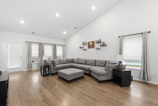 440 Richfield Way, Summerville, SC 29486