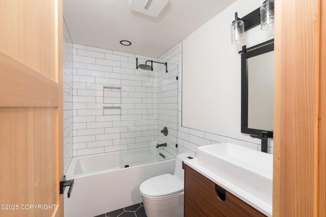 2433 4th Avenue, & 2435, Ketchikan, AK 99901