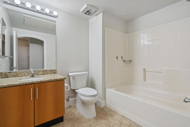 550 Park Boulevard 2306, San Diego, CA 92101