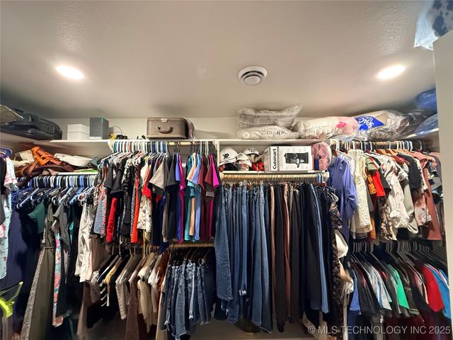 36 Autumn Run, Durant, OK 74701