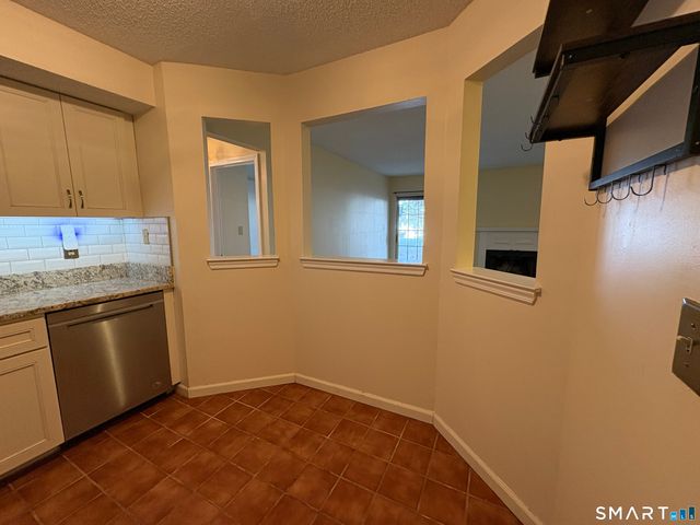 15 Forest Glen Circle 6, Middletown, CT 06457