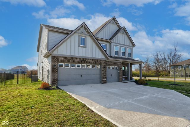 4285 Ironclad Drive, Bargersville, IN 46106