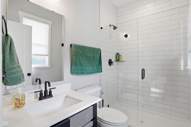 4285 Ironclad Drive, Bargersville, IN 46106