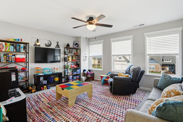 4285 Ironclad Drive, Bargersville, IN 46106