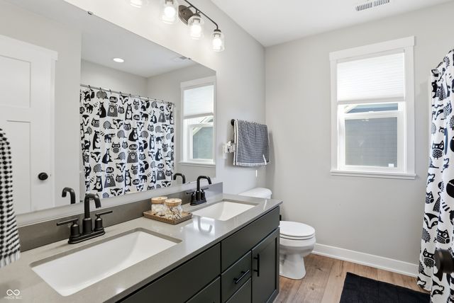 4285 Ironclad Drive, Bargersville, IN 46106