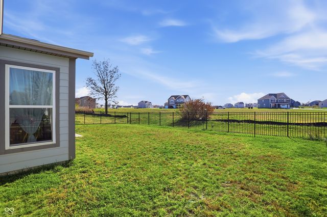 4285 Ironclad Drive, Bargersville, IN 46106