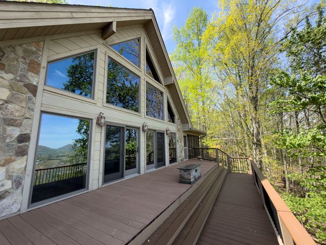 928 Kirkland Drive, Hiawassee, GA 30546