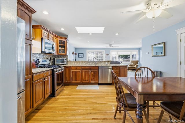 29 Norwich Avenue, Lynbrook, NY 11563