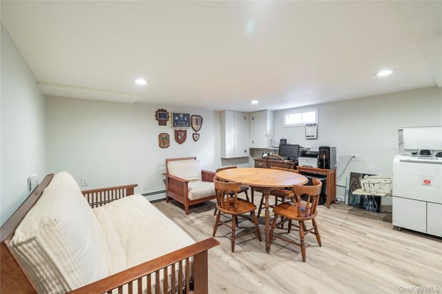 29 Norwich Avenue, Lynbrook, NY 11563