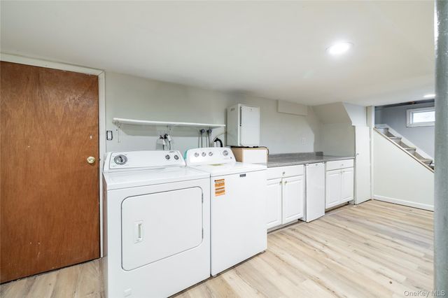 29 Norwich Avenue, Lynbrook, NY 11563