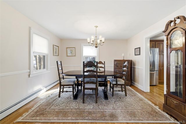 29 Norwich Avenue, Lynbrook, NY 11563