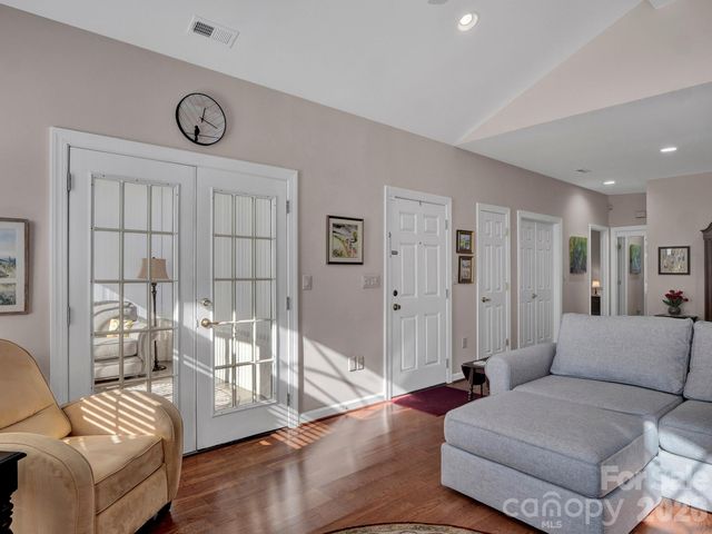 8278 Windsor Ridge Drive, Charlotte, NC 28277