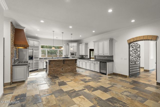 2415 Marina Circle, Reno, NV 89519