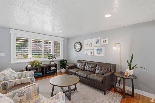 1012 N 400 W, Bountiful, UT 84010