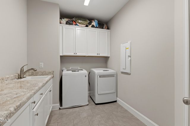 7421 Stonehenge Farm Lane, Raleigh, NC 27613