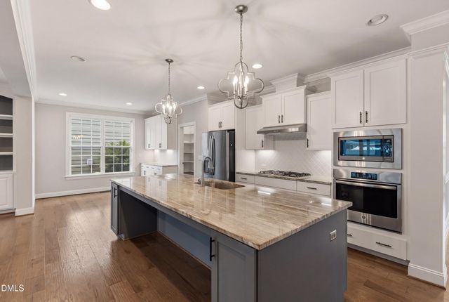 7421 Stonehenge Farm Lane, Raleigh, NC 27613