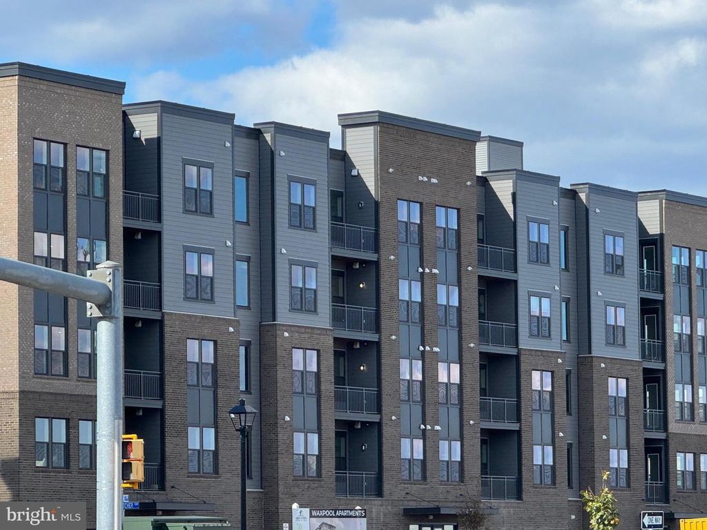 21731 DOVEKIE TER #408, Ashburn, VA 20147