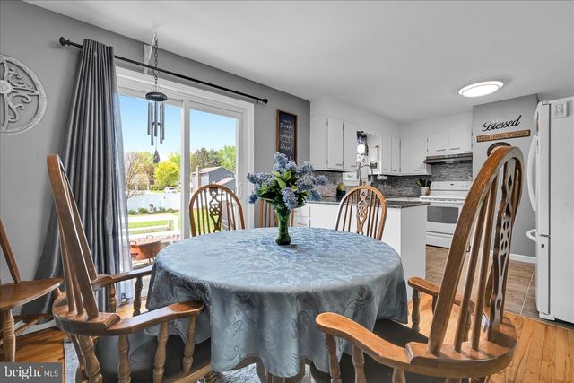 878 CHURCH ST, Landisville, PA 17538