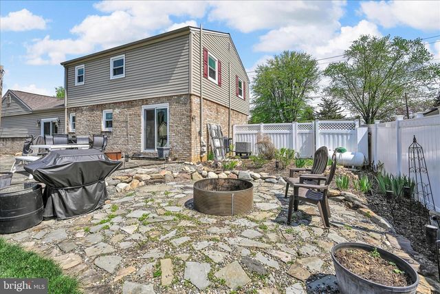 878 CHURCH ST, Landisville, PA 17538