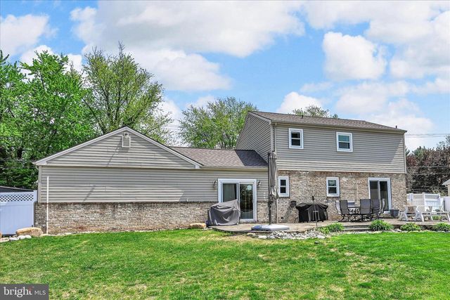 878 CHURCH ST, Landisville, PA 17538