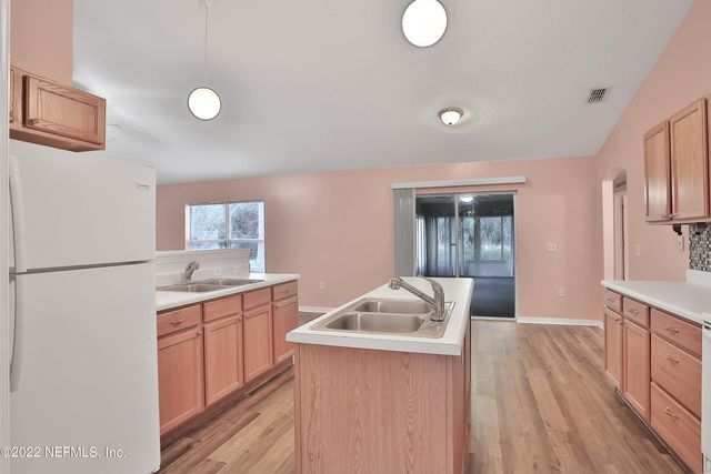 11 WHEATFIELD Drive, Palm Coast, FL 32164