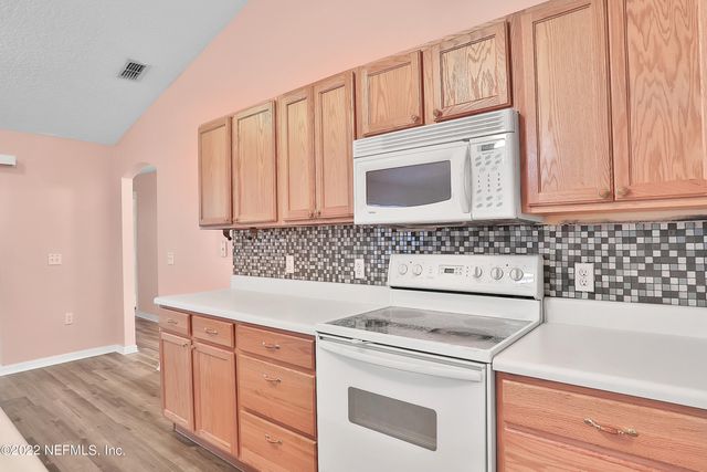 11 WHEATFIELD Drive, Palm Coast, FL 32164