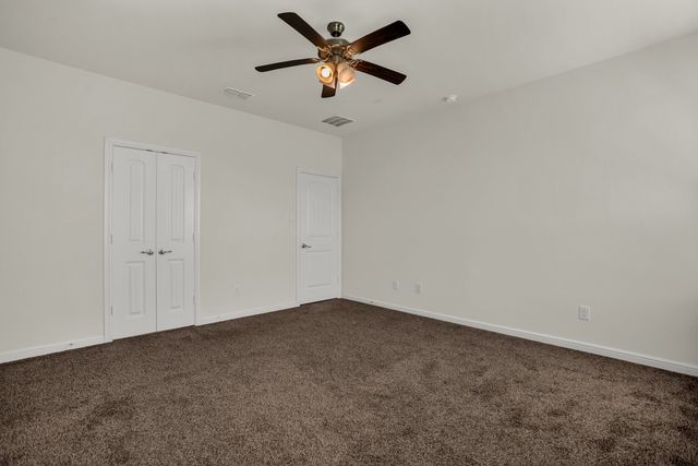 409 Oakbluff Drive, Denton, TX 76210