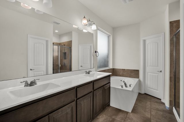 409 Oakbluff Drive, Denton, TX 76210