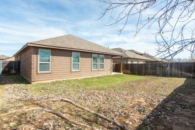 409 Oakbluff Drive, Denton, TX 76210