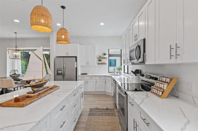 758 HIGHLAND AVENUE 13, Orlando, FL 32803