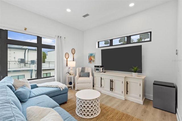 758 HIGHLAND AVENUE 13, Orlando, FL 32803