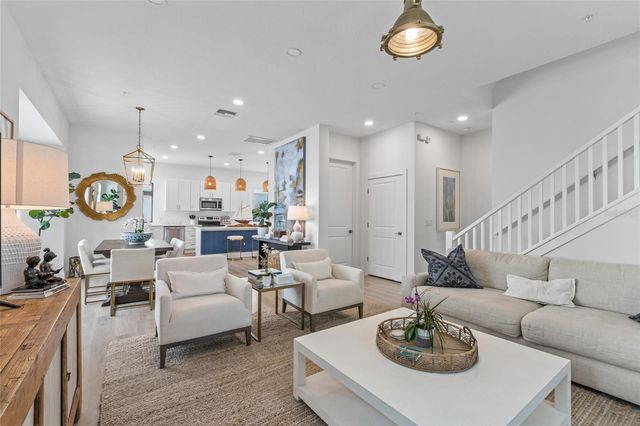 758 HIGHLAND AVENUE 13, Orlando, FL 32803