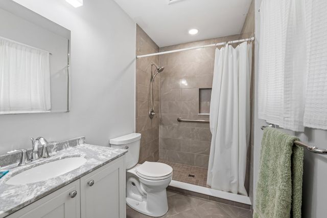 618 LAKE DR, Baltimore, MD 21286