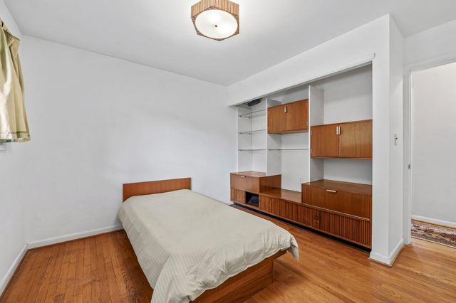 618 LAKE DR, Baltimore, MD 21286
