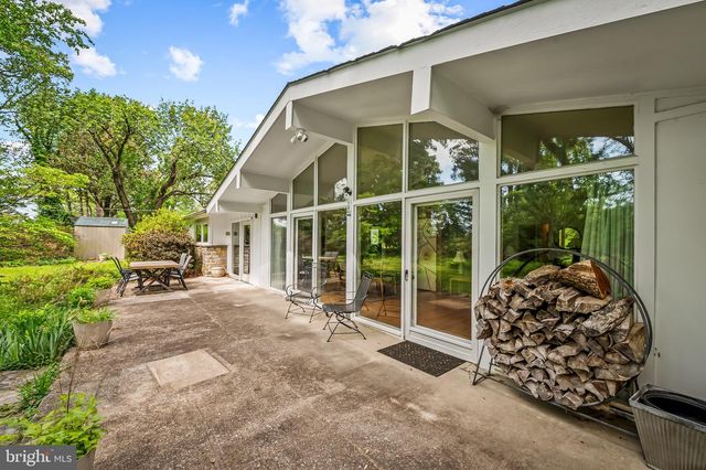 618 LAKE DR, Baltimore, MD 21286
