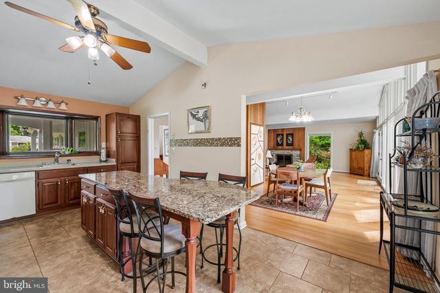 618 LAKE DR, Baltimore, MD 21286