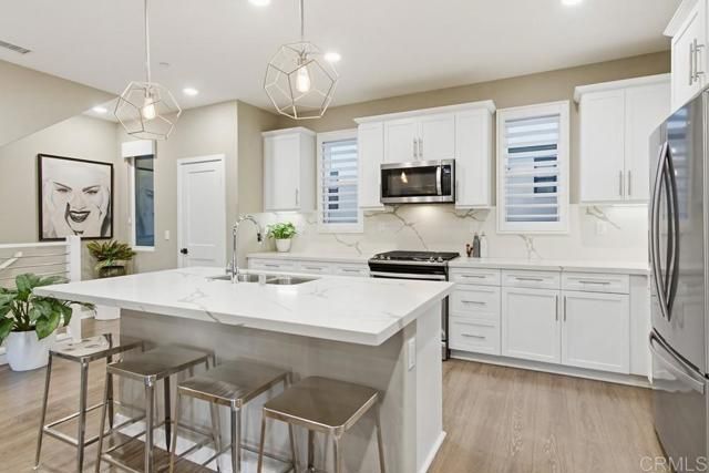 2744 Via Alta Place, San Diego, CA 92108