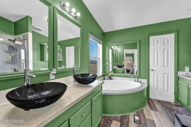 9185 Navajo Trail, Stagecoach, NV 89429