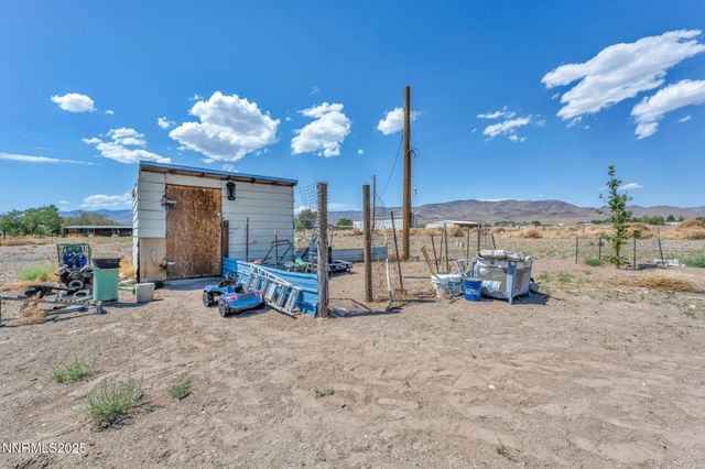 9185 Navajo Trail, Stagecoach, NV 89429