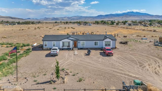 9185 Navajo Trail, Stagecoach, NV 89429